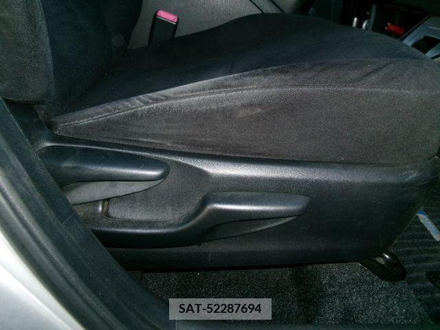 Toyota PRIUS 2012-12 372423-13
