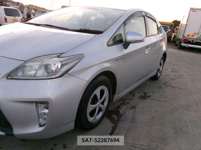 Toyota PRIUS 2012-12 372423-1