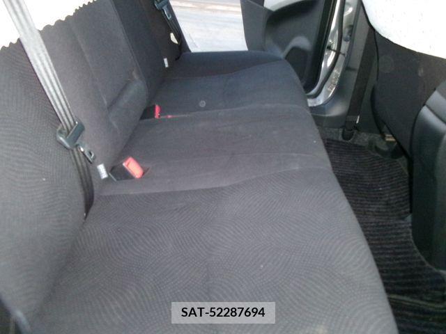 Toyota PRIUS 2012-12 372423-16