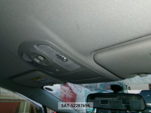 Toyota PRIUS 2012-12 372423-15