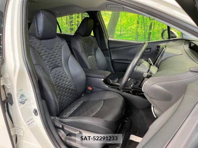 Toyota PRIUS PHV 2017-05 282562-10
