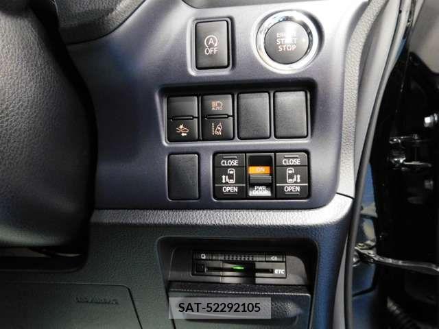 Toyota VOXY 2016-02 209379-6
