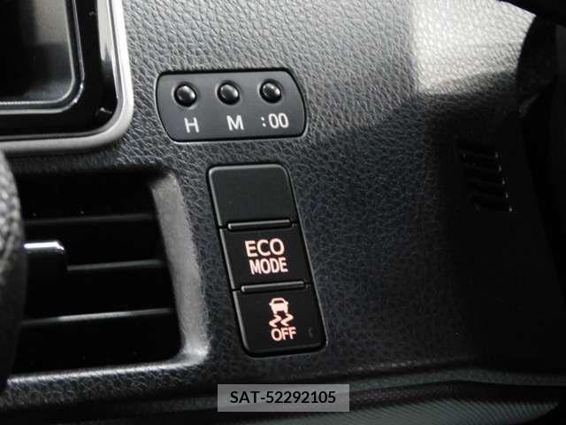 Toyota VOXY 2016-02 209379-17