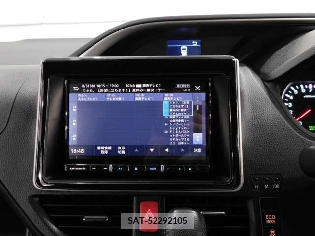 Toyota VOXY 2016-02 209379-13