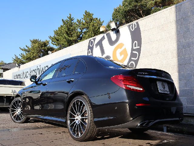 Amg E-CLASS 2017-09 188035-2