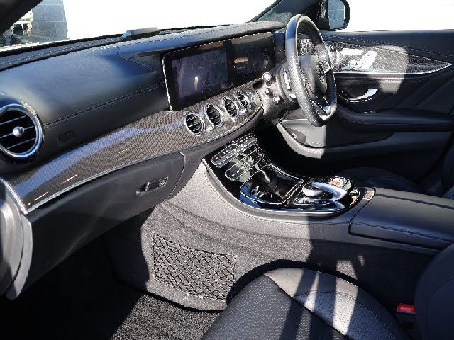 Amg E-CLASS 2017-09 188035-1