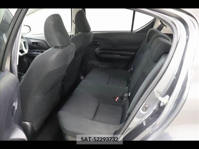 Toyota AQUA 2015-07 212806-12