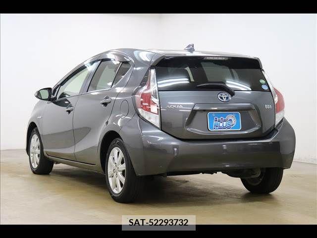 Toyota AQUA 2015-07 212806-19