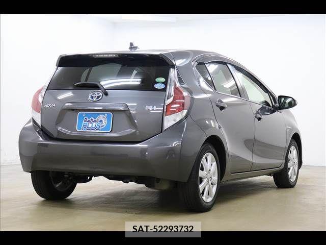 Toyota AQUA 2015-07 212806-18