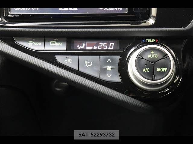 Toyota AQUA 2015-07 212806-7