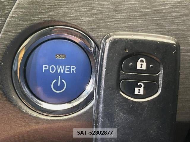 Toyota PRIUS 2015-06 341085-6