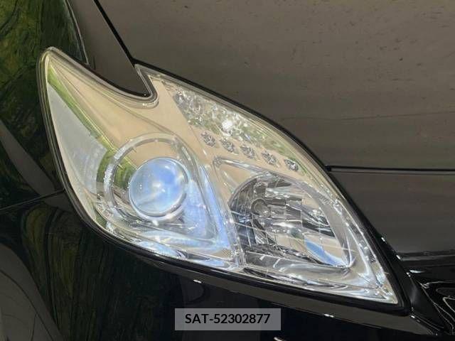 Toyota PRIUS 2015-06 341085-12