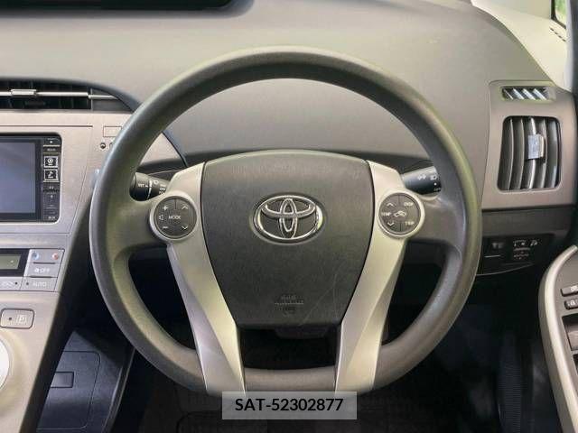 Toyota PRIUS 2015-06 341085-11