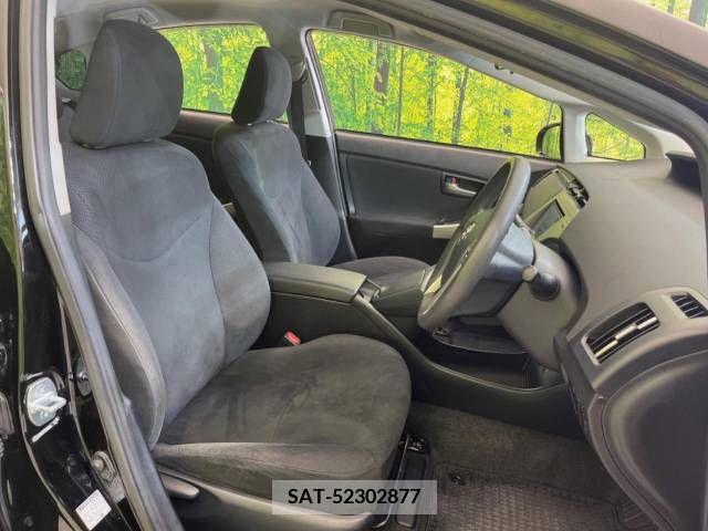 Toyota PRIUS 2015-06 341085-8