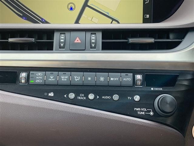 Lexus ES 2019-07 196318-27