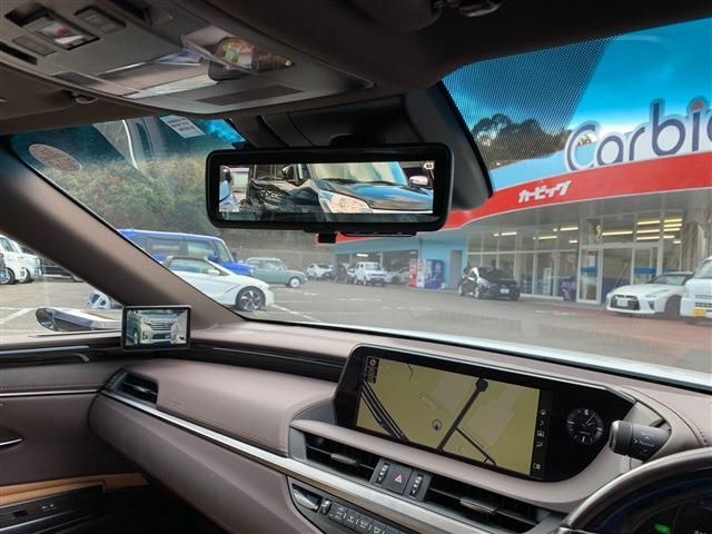 Lexus ES 2019-07 196318-16