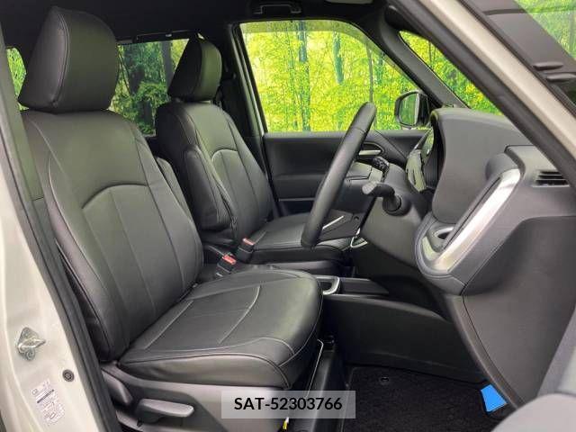 Toyota VOXY HYBRID 2023-02 289336-7
