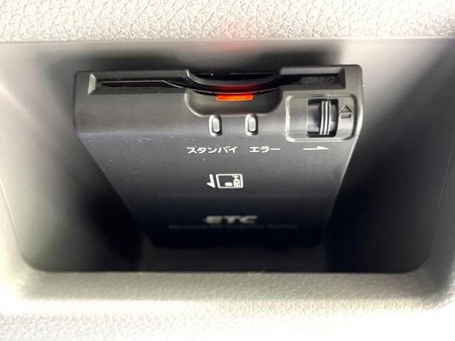 Nissan NV350 Caravan 2019-03 187940-5