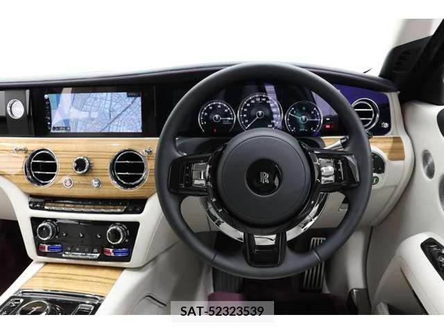 ROLLS-ROYCE Spectre 2021-12 230514-4