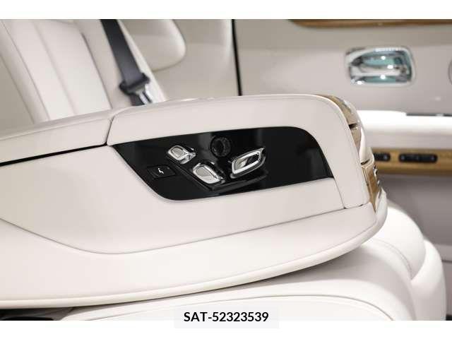 ROLLS-ROYCE Spectre 2021-12 230514-17
