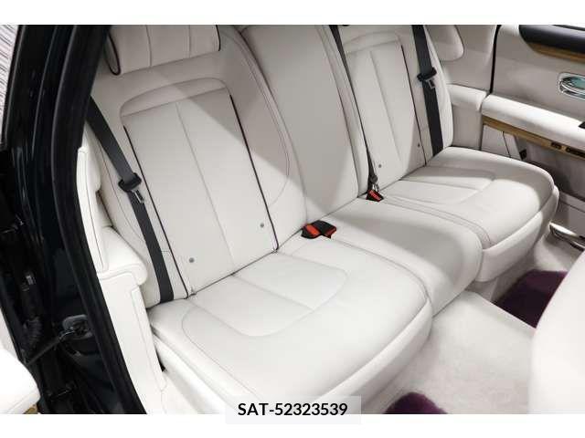 ROLLS-ROYCE Spectre 2021-12 230514-10