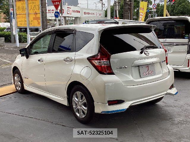 Nissan NOTE 2017-08 373398-8
