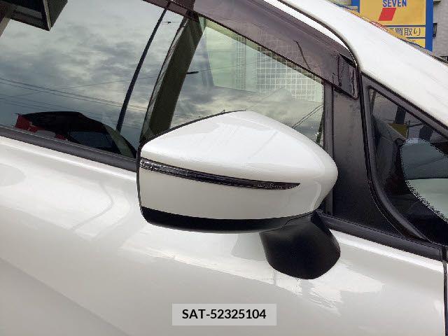 Nissan NOTE 2017-08 373398-23