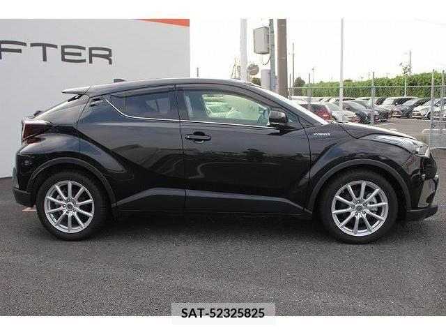 Toyota C-HR 2017-07 357863-7