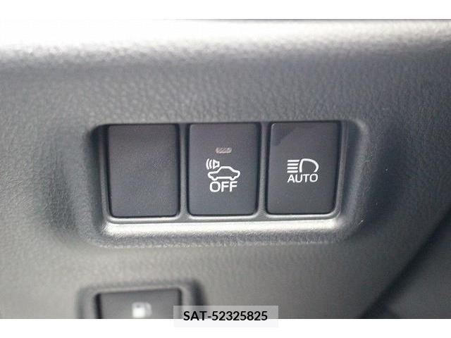 Toyota C-HR 2017-07 357863-5