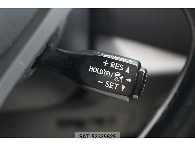 Toyota C-HR 2017-07 357863-4