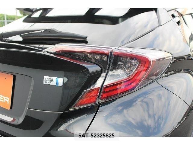 Toyota C-HR 2017-07 357863-11