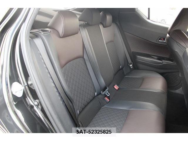 Toyota C-HR 2017-07 357863-14
