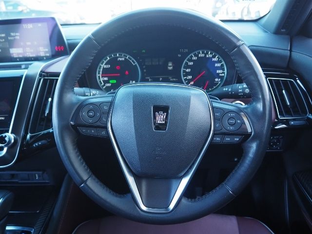 Toyota CROWN SEDAN 2019-03 1407-17