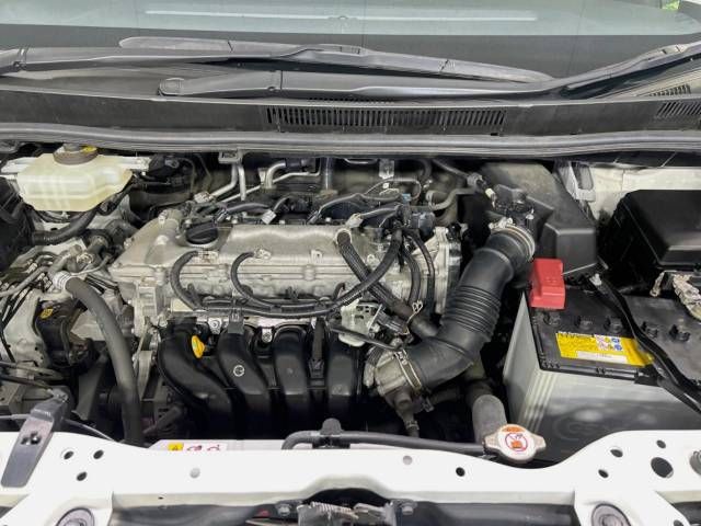 Toyota NOAH 2018-05 194125-18