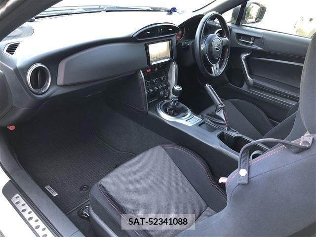 Subaru BRZ 2013-03 210578-16