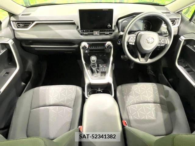 Toyota RAV4 2023-03 245815-1