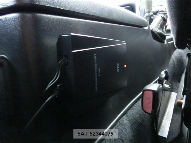 Nissan SKYLINE COUPE 1994-07 302515-16