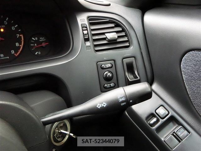 Nissan SKYLINE COUPE 1994-07 302515-12