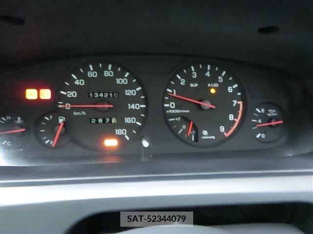 Nissan SKYLINE COUPE 1994-07 302515-10