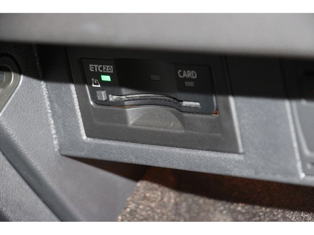 VolksWagen GOLF 2018-10 5864-11