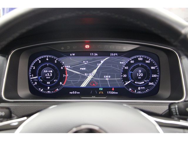 VolksWagen GOLF 2018-10 5864-3