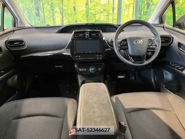 Toyota PRIUS 2019-04 281850-1