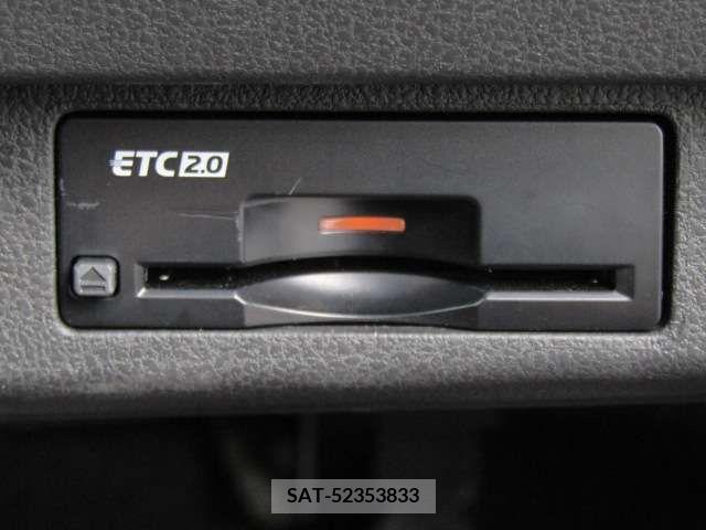 Nissan LEAF 2020-12 324811-12