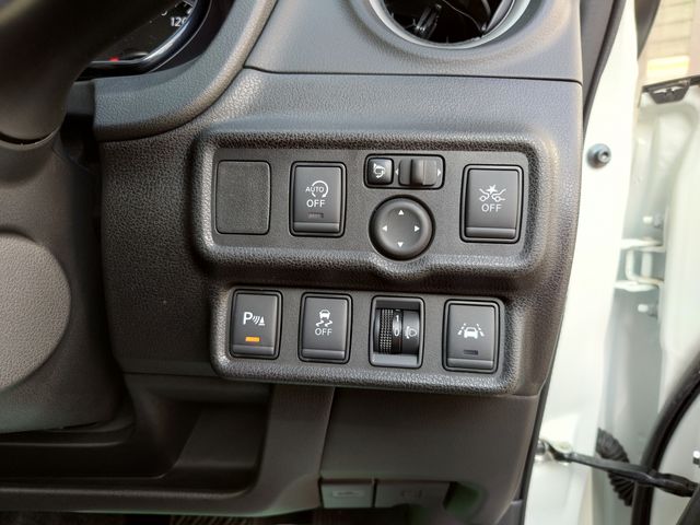 Nissan NOTE 2020-06 8878-8