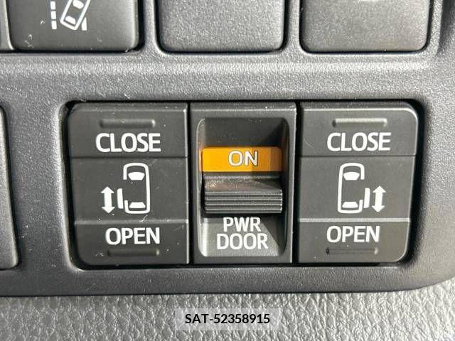 Toyota VOXY 2018-07 288947-6