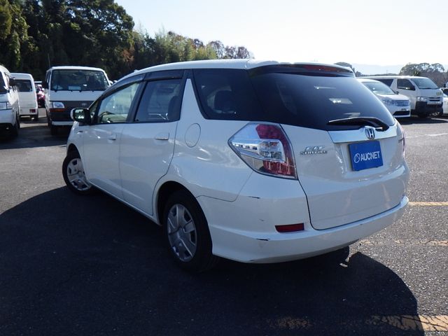 Honda FIT SHUTTLE HYBRID 2014-11 192836-2