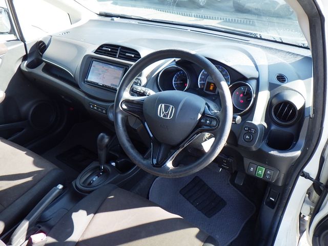 Honda FIT SHUTTLE HYBRID 2014-11 192836-1
