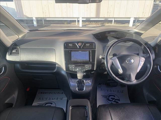 Nissan SERENA 2014-02 189206-1