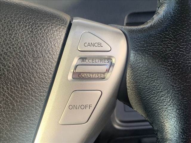 Nissan SERENA 2014-02 189206-12
