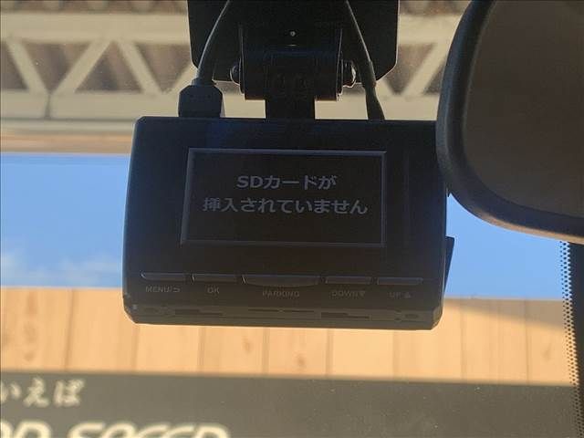 Nissan SERENA 2014-02 189206-14
